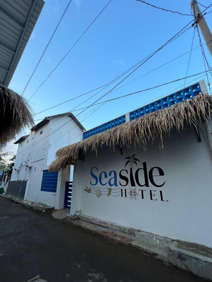 Seaside Hotel Гили Траванган Экстерьер фото