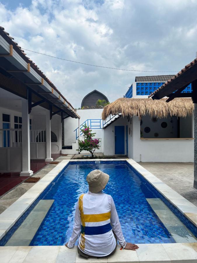 Seaside Hotel Гили Траванган Экстерьер фото